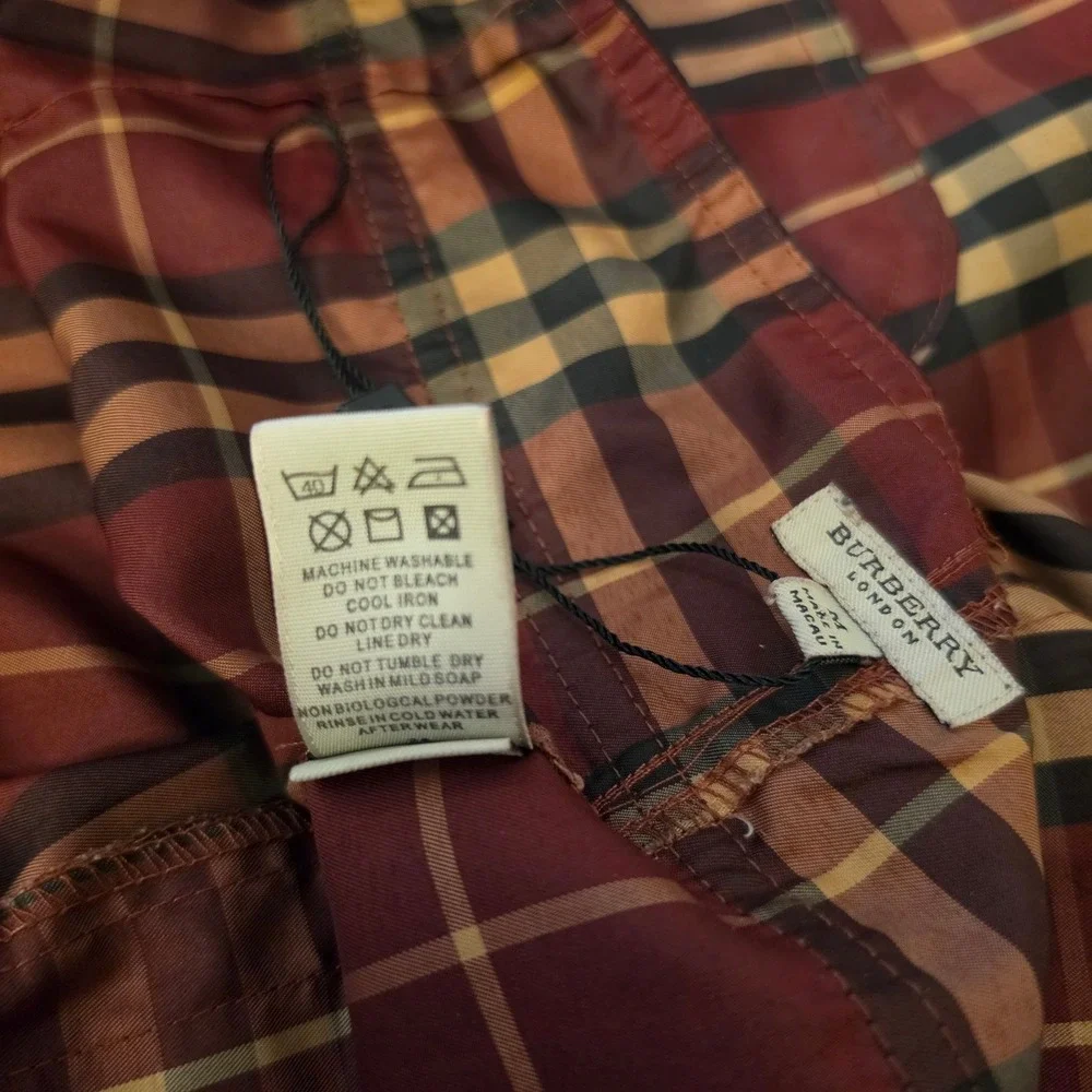 Burberry‎ London Burgundy Black Tan Plaid Tie Waist Board Shorts Size Medium GC